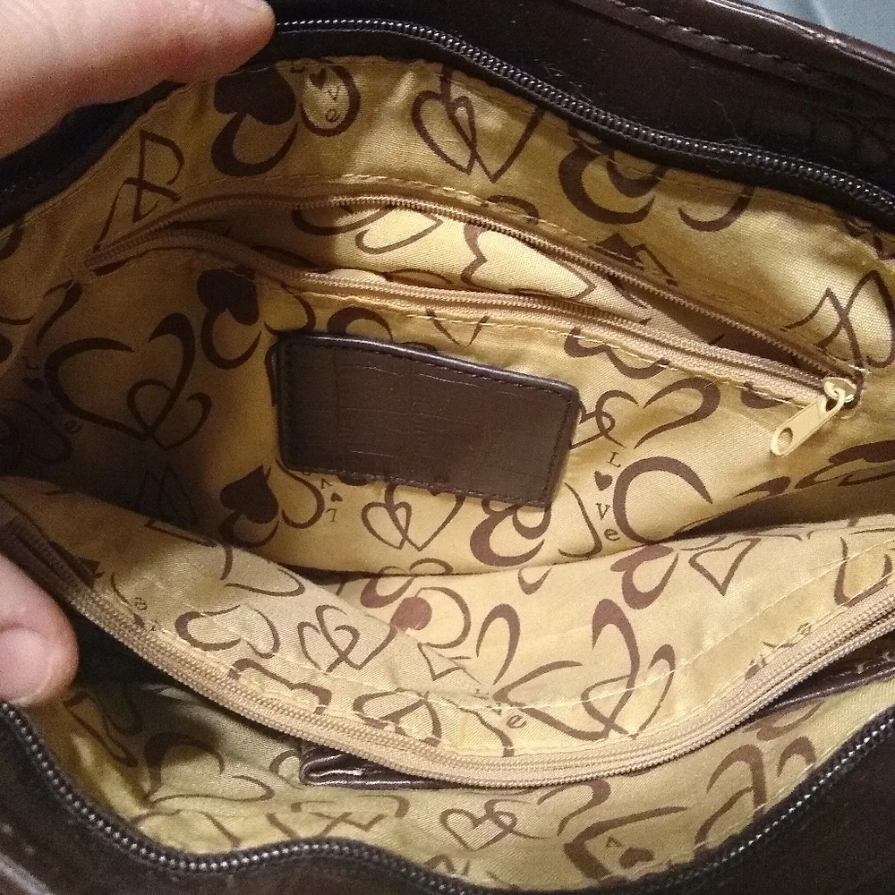 COPY - Medium size faux leather purse..like brand new! - Picture 4 of 6